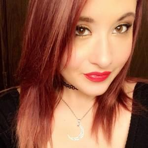 Meet your Posher, Desiree